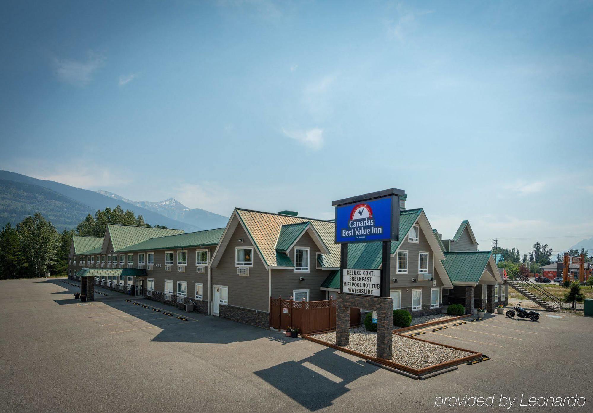Canadas Best Value Inn Вейлмаунт Екстер'єр фото