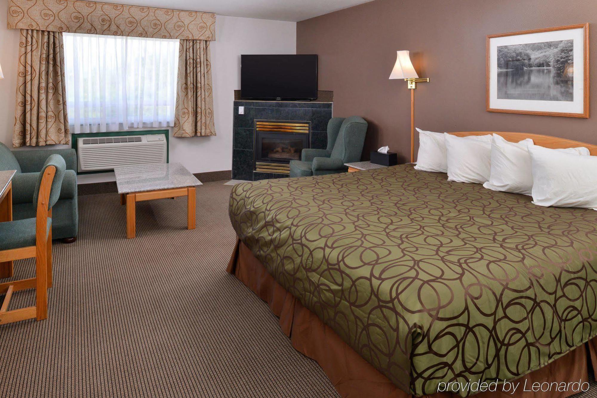 Canadas Best Value Inn Вейлмаунт Екстер'єр фото