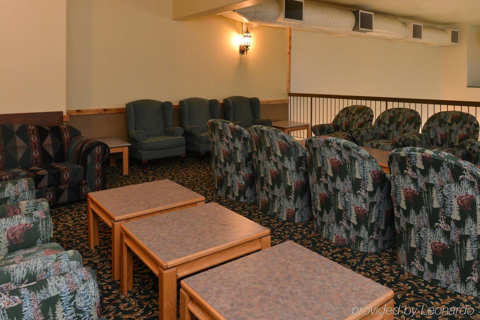 Canadas Best Value Inn Вейлмаунт Екстер'єр фото