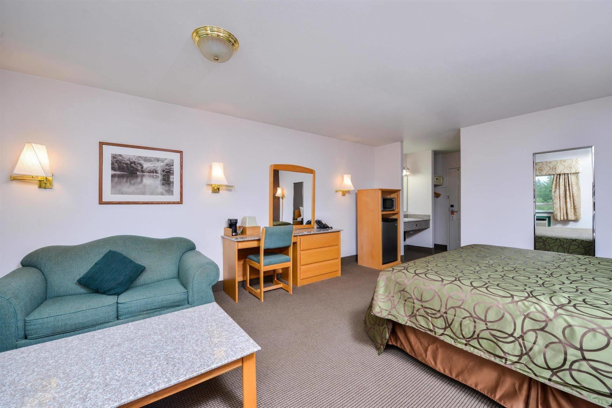 Canadas Best Value Inn Вейлмаунт Екстер'єр фото